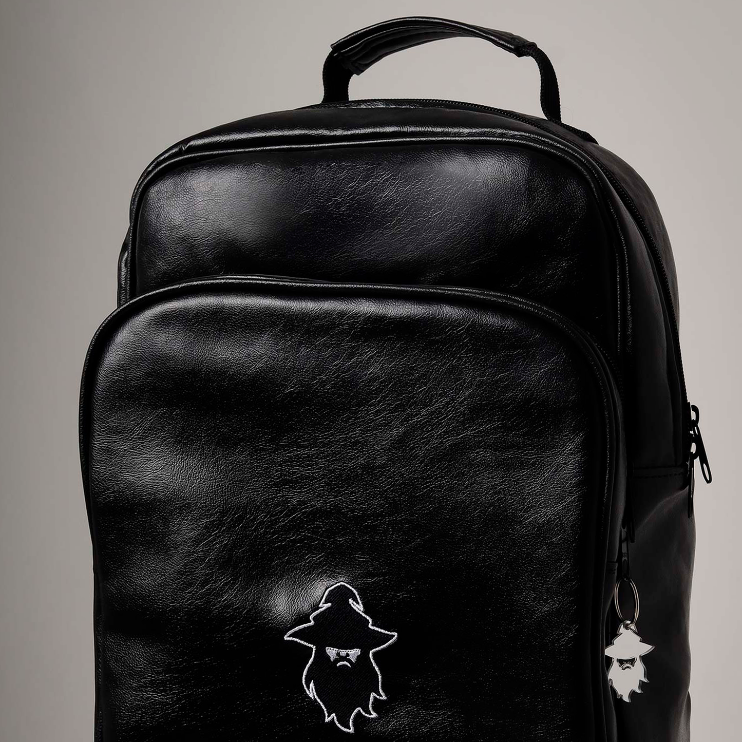 mochila personalizada legend, mochila resistente, mochila com nome, mochila estilosa, mochila premium, mochila esportiva, mochila exclusiva, mochila para viagem, mochila versátil, mochila oficial, mochila de alta qualidade, mochila preto