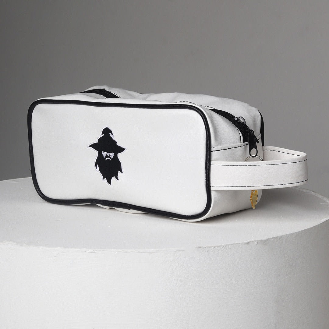 necessaire personalizada legend, necessaire resistente, necessaire com nome, necessaire estilosa, necessaire premium, necessaire esportiva, necessaire exclusiva, necessaire para viagem, necessaire versátil, necessaire oficial, necessaire de alta qualidade, necessaire branca