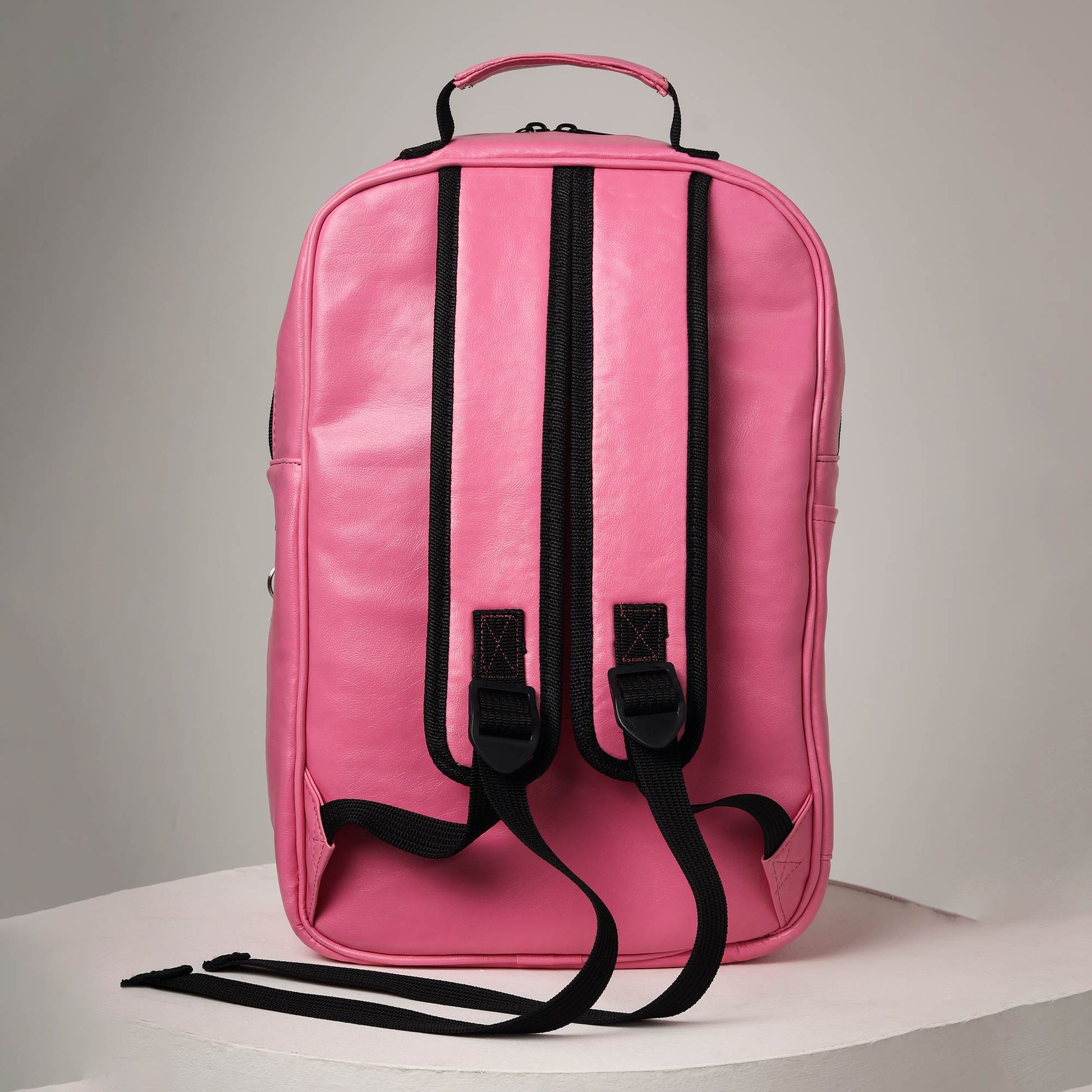 mochila personalizada legend, mochila resistente, mochila com nome, mochila estilosa, mochila premium, mochila esportiva, mochila exclusiva, mochila para viagem, mochila versátil, mochila oficial, mochila de alta qualidade, mochila rosa